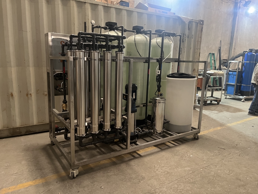 Industrial Reverse Osmosis System Water Treatment Plant With CE Certification 2000Lph